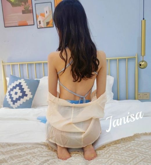 《樱桃嘴与大鼻子》_720手机在线看