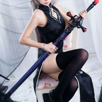 欧美贵妇黑高跟鞋50_HD高清完整版播放