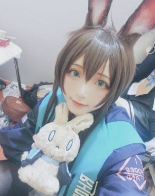 秘书和黑人老板办公室_HDHD高清在线观看
